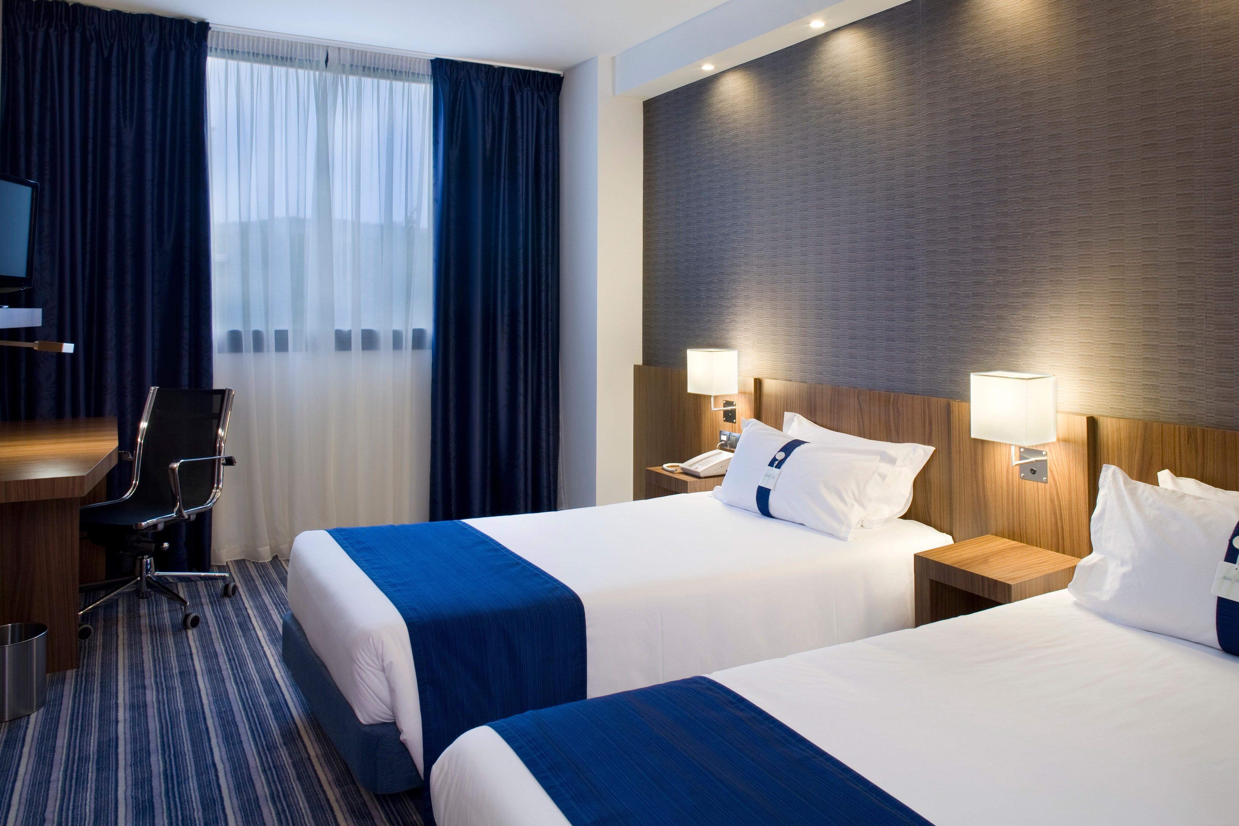 Holiday Inn Express Campo De Gibraltar-Barrios By Ihg Los Barrios Exterior photo