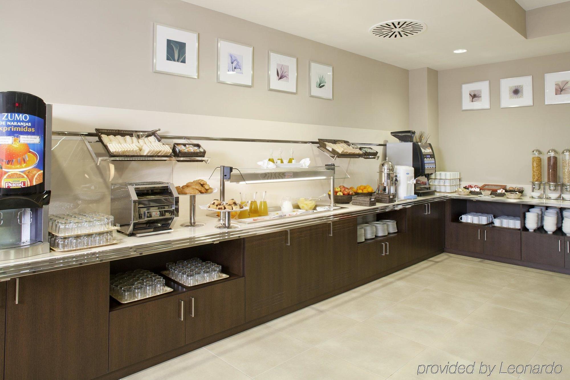 Holiday Inn Express Campo De Gibraltar-Barrios By Ihg Los Barrios Restaurant photo