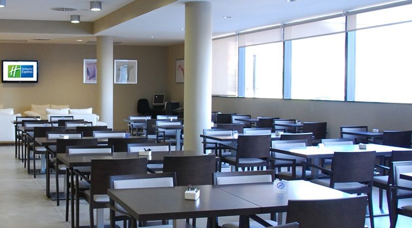 Holiday Inn Express Campo De Gibraltar-Barrios By Ihg Los Barrios Exterior photo